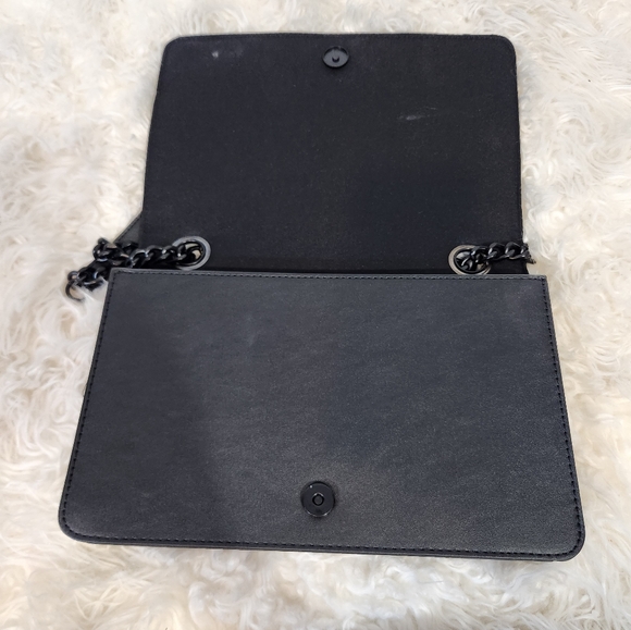 Aldo Greenwald Leopard Print  Black  Crossbody Bag with Chain Strap - Picture 13 of 15